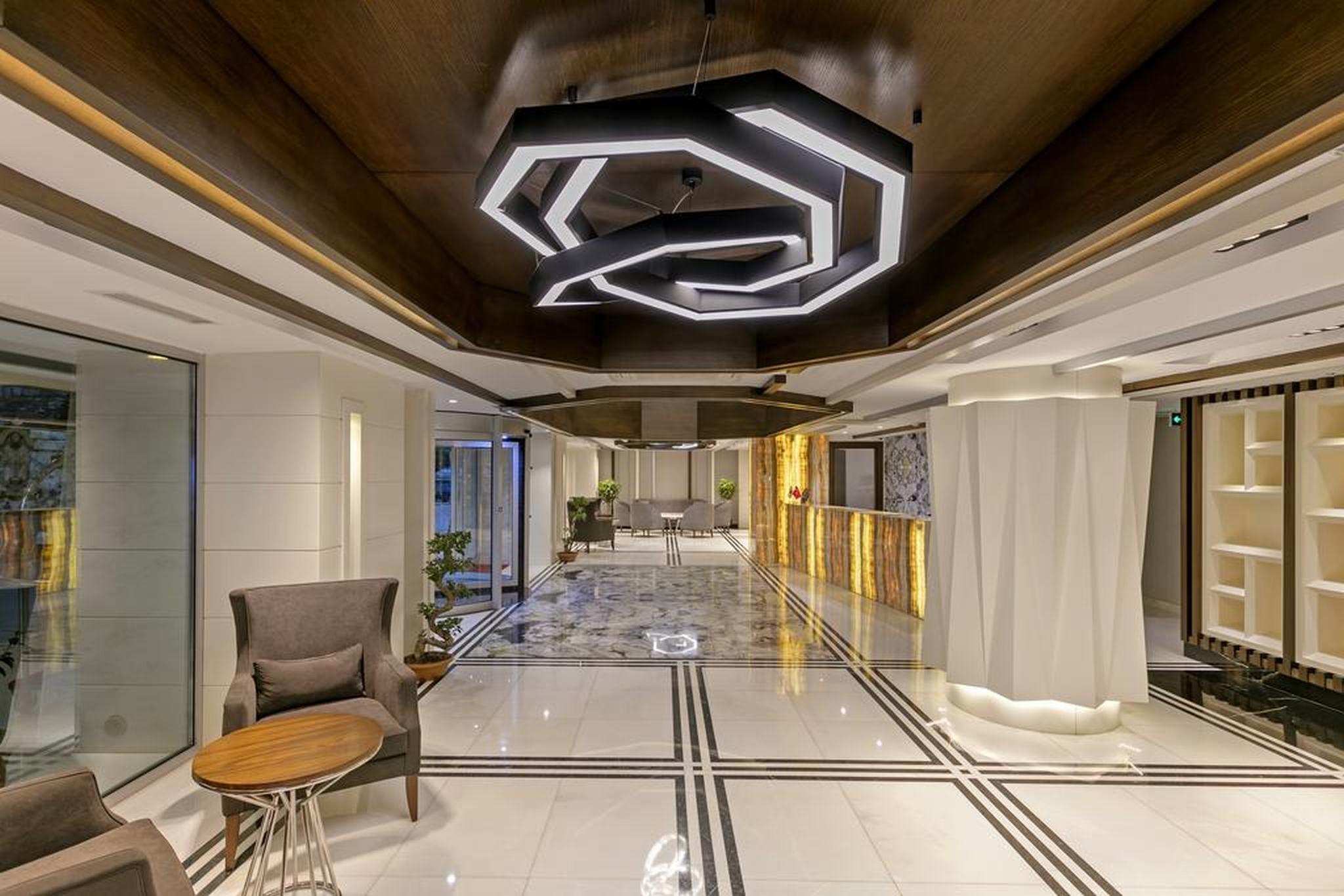 B Business Hotel & Spa Antalya Exterior foto