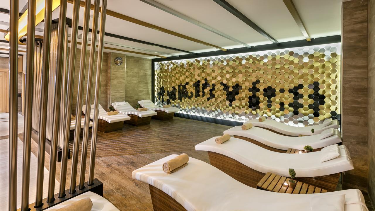 B Business Hotel & Spa Antalya Exterior foto