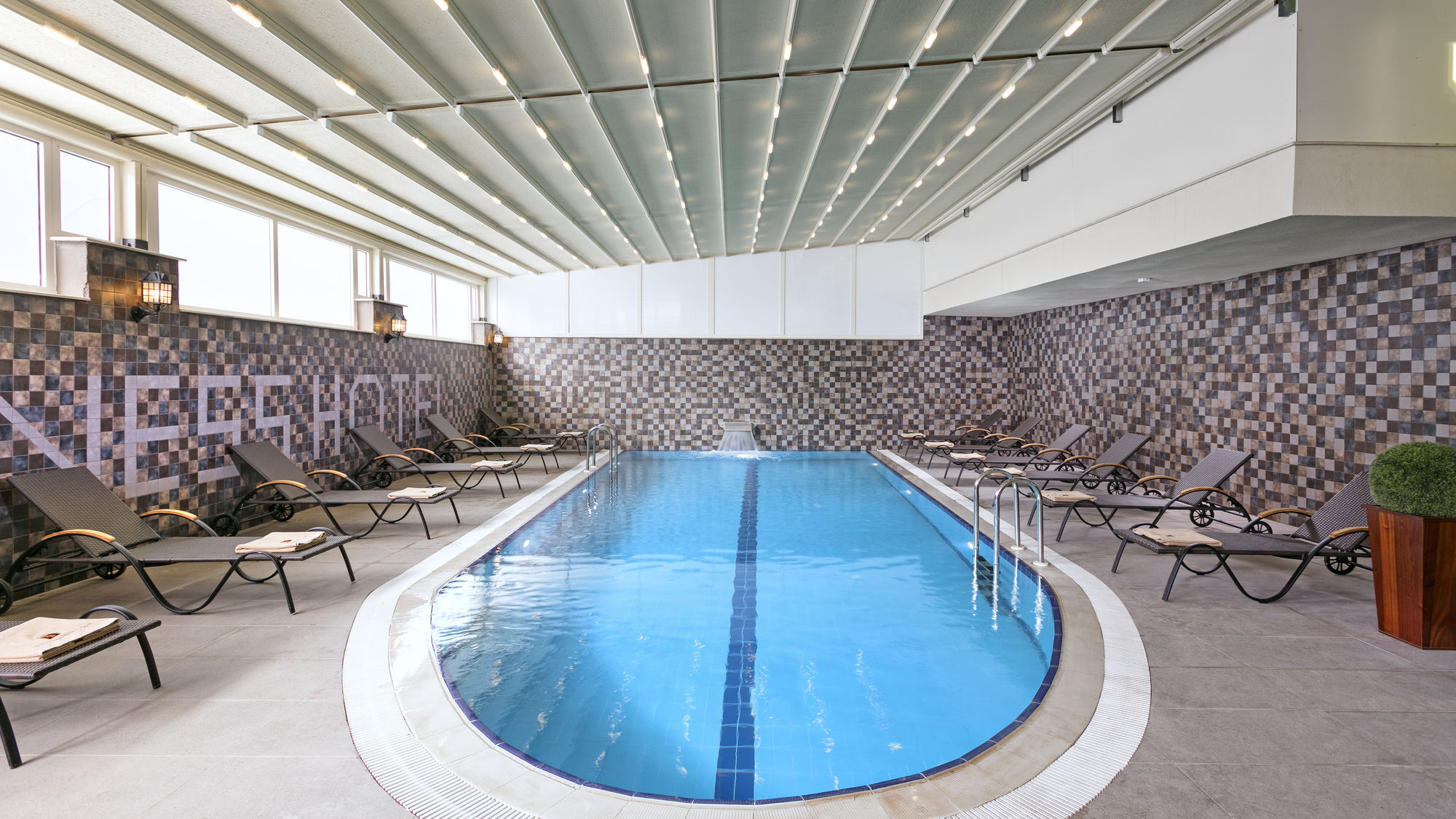 B Business Hotel & Spa Antalya Exterior foto